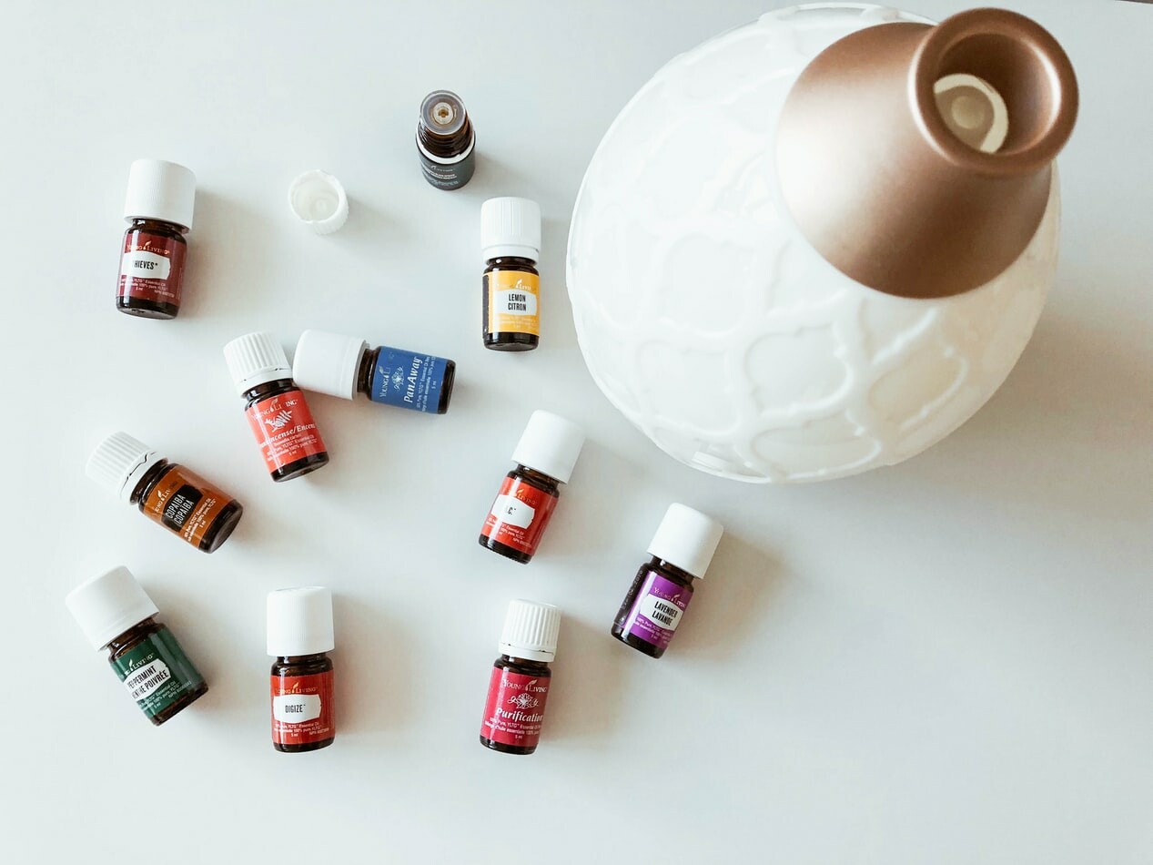 WHO NEEDS ESSENTIAL OILS??